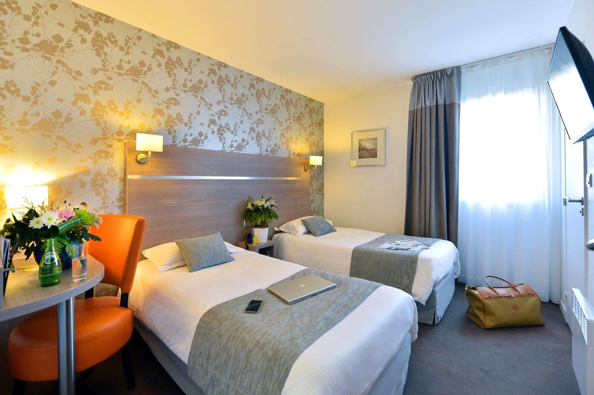 The Originals City, Hotel Le Beaujoire, Nantes Bagian luar foto